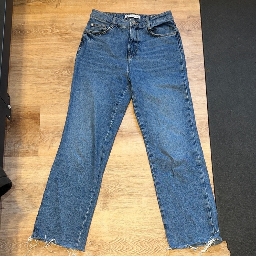 Zara Straight Leg Blue Jeans